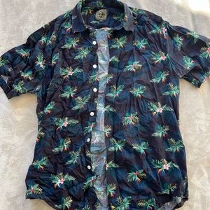Men’s floral shirt